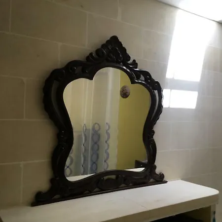 Апартаменты Traditional Gozitan House