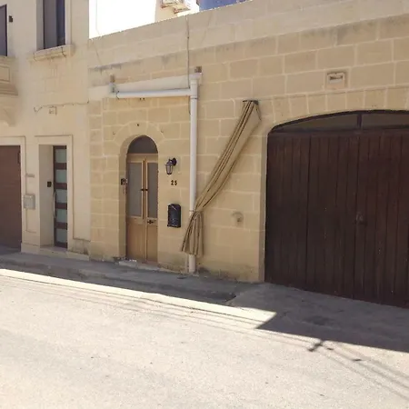 Traditional Gozitan House Апартаменты