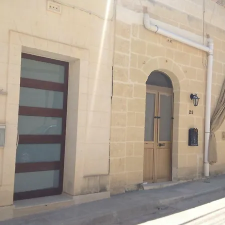 Traditional Gozitan House Апартаменты